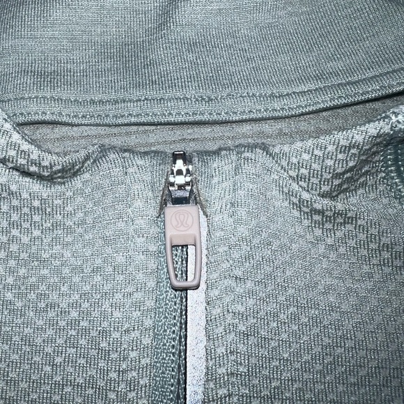Mens Lululemon Surge Warm Half-Zip - Picture 2 of 4